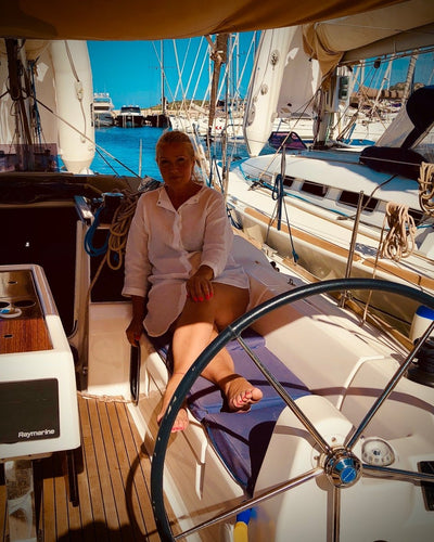What solution for my next yachting holiday: bareboat, crewed or flottilla?